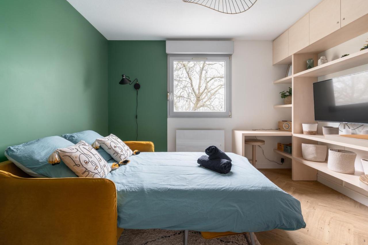 Studio Refait A Neuf Avec Parking En Bord De Loire Nantes Exterior photo