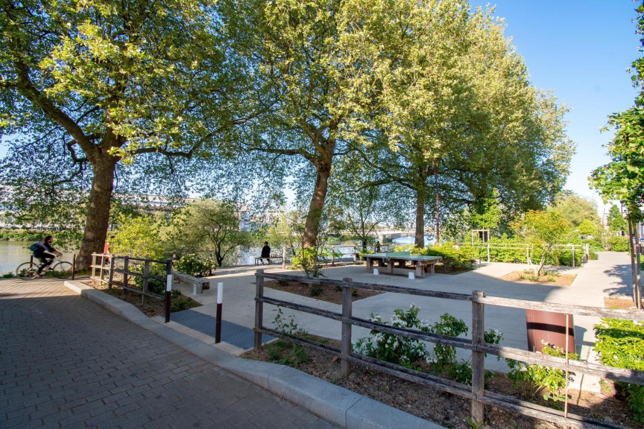 Studio Refait A Neuf Avec Parking En Bord De Loire Nantes Exterior photo